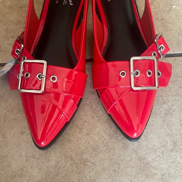 Seychelles Red Buckle Sandals SZS  8M and 11M - Picture 3 of 10